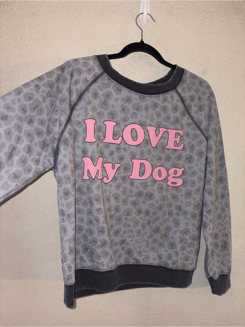 🩷🐶NWT Recycled Karma “I LOVE🩷 My Dog🐶 Sweatshirt" Gray🩶Leopard🐆& Pink🩷Font SML - Picture 6 of 13